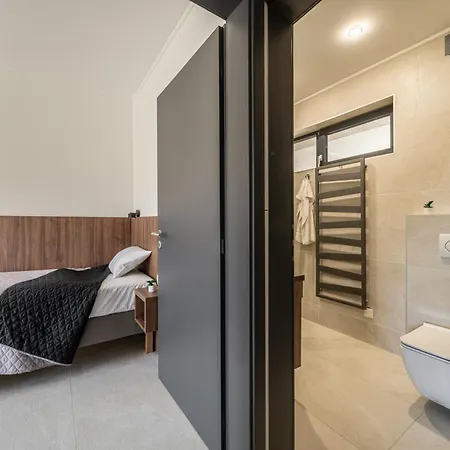 شقة فندقية Balaton Flow 4*