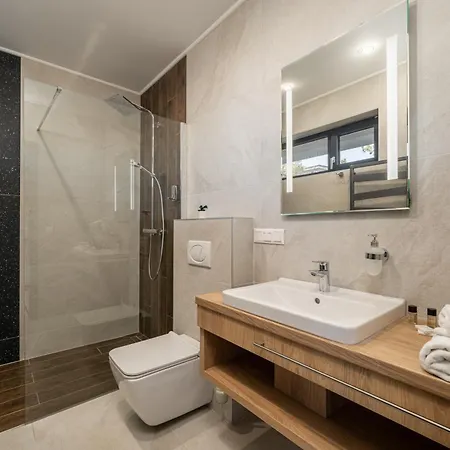 Balaton Flow 公寓式酒店 Fonyód