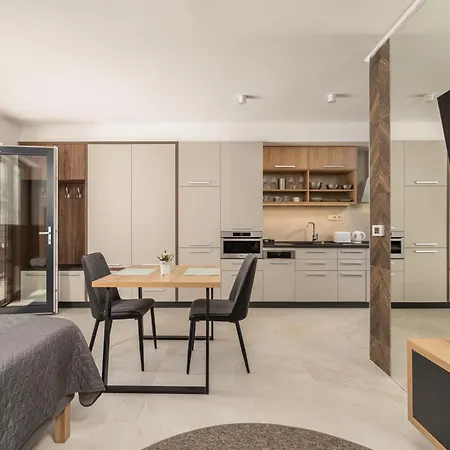 Balaton Flow 公寓式酒店 Fonyód