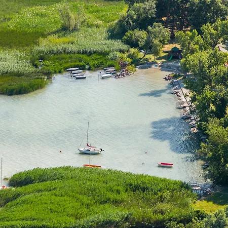 شقة فندقية Balaton Flow 4*